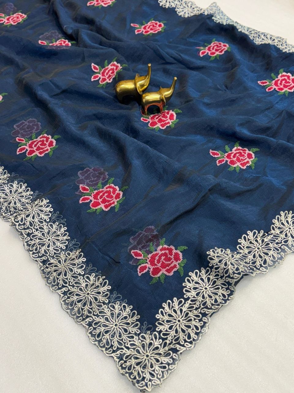 New arrivals Pure silver crunch saree in a viscose