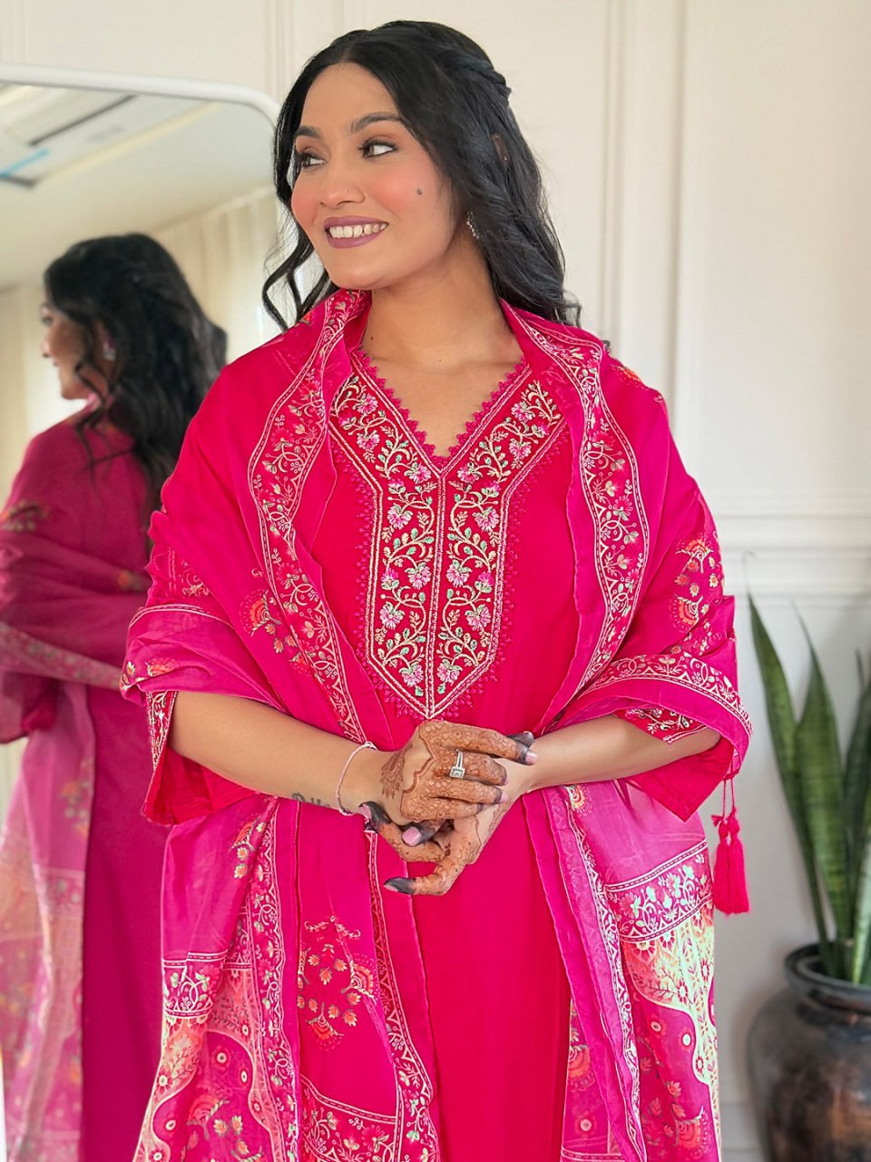 Tabby Silk With Printed Dupatta - Image 9