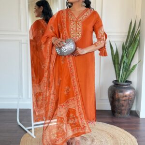 Tabby Silk With Printed Dupatta